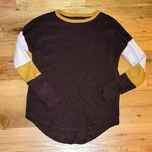 SO Women's Color Blocked Sweater Size M